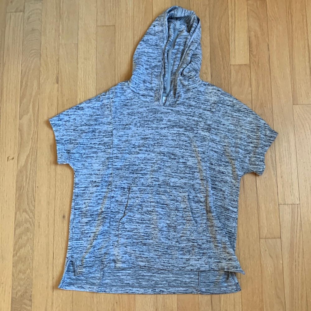 Athleta Girl short-sleeved hoodie